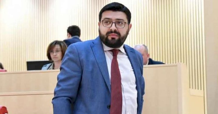 დიმიტრი სამხარაძე: ფულზე გაყიდულ შალიკო ნათელაშვილს მინდა პასუხი გავცე - ბიძინა ივანიშვილს არათუ გინება, ერთი შეურაცხმყოფელი სიტყვა არ უთქვამს არასოდეს, არათუ გუნდის წევრების, არამედ ყველაზე რადიკალურად განწყობილი ოპონენტის მიმართ