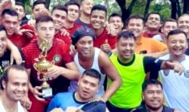 მან დაგვავიწყა, რომ გისოსებში ვიყავით